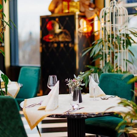 Lion'S Hotel Chişinău Eksteriør billede