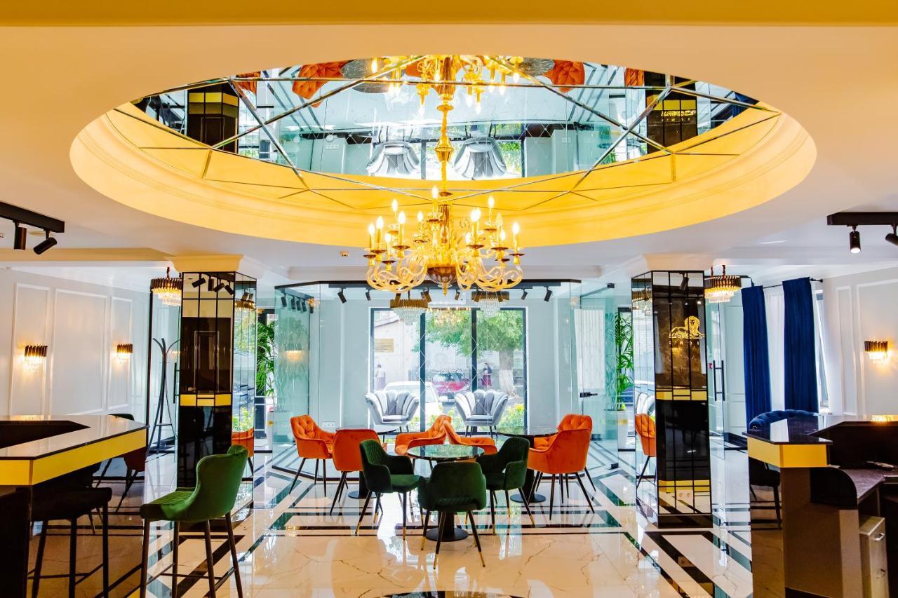 Lion'S Hotel Chişinău Eksteriør billede