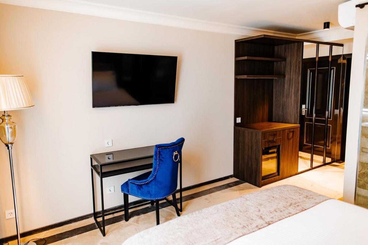 Lion'S Hotel Chişinău Eksteriør billede